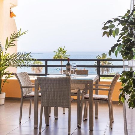 Апартаменти Frontline Penthouse With Heated Pool And Parking Лос-Крістіанос Екстер'єр фото